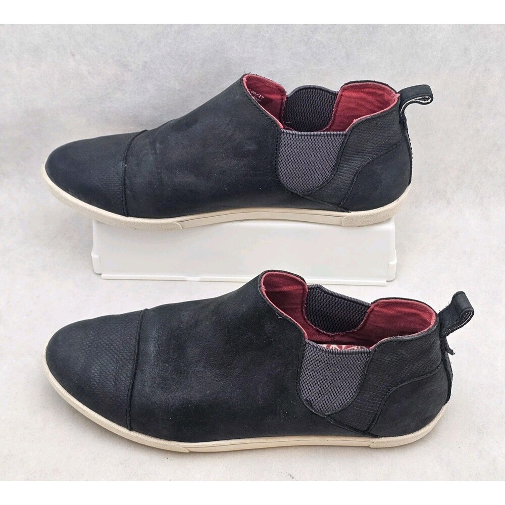 OluKai Waipahe Shoes Womens Size 8 Black Leather Slip On Casual Classic Booties - Picture 6 of 11